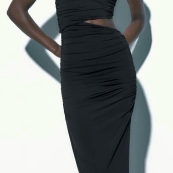 ‼️WOW‼️CUT OUT ASYMMETRICAL DRESS‼️SUPER SEXY! - Picture 7 of 10